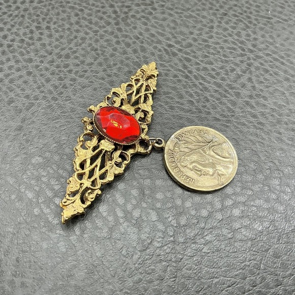 Vintage Filigree Brooch Red Glass Cabochon Dangle French Coin Pin Brass Tone 2" - Picture 5 of 7